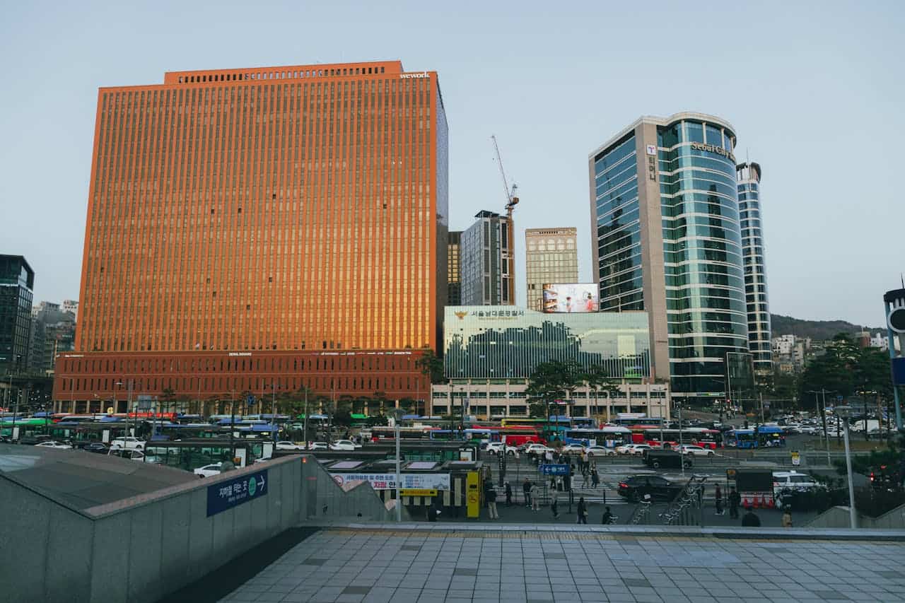 Phase 4 — Evening: Collision and release